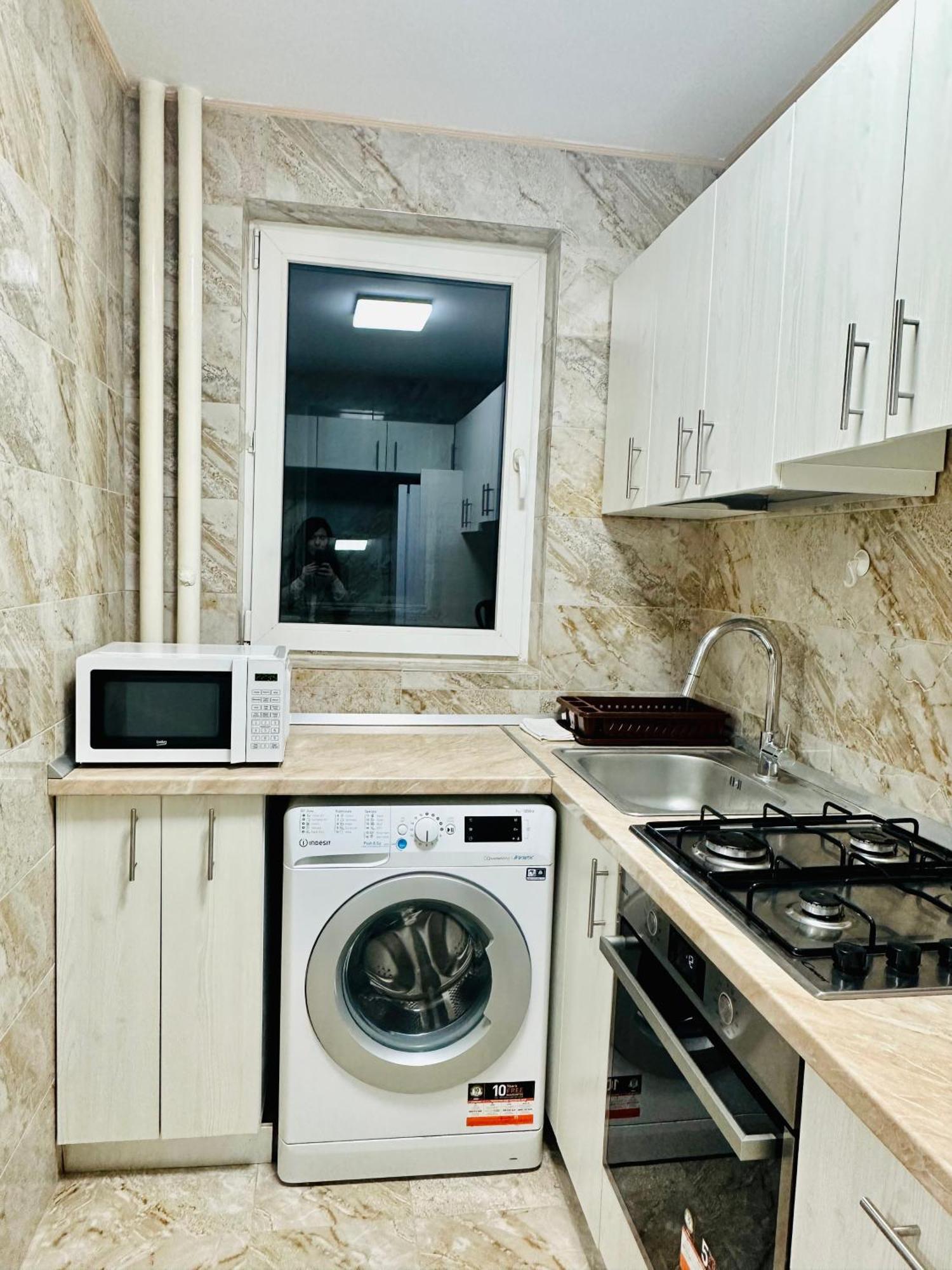 Chic Comfort 1Bdr With Landmark View - Concerthall Bucureşti Ngoại thất bức ảnh