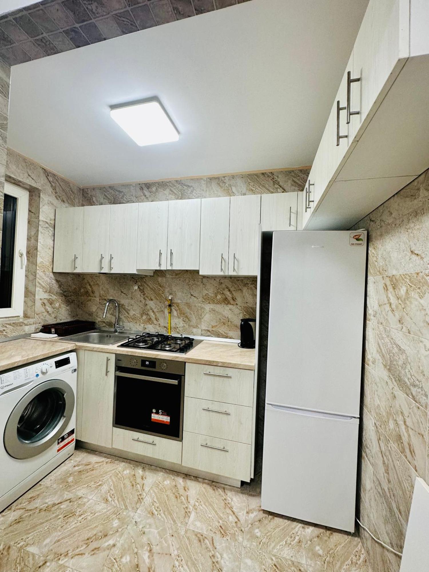 Chic Comfort 1Bdr With Landmark View - Concerthall Bucureşti Ngoại thất bức ảnh