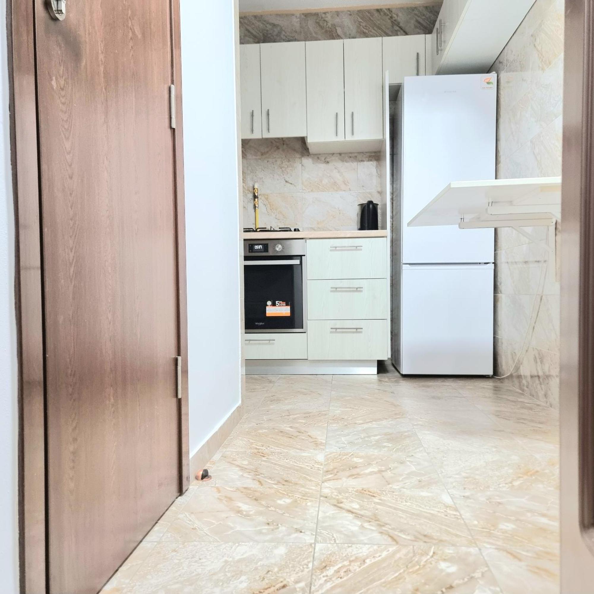Chic Comfort 1Bdr With Landmark View - Concerthall Bucureşti Ngoại thất bức ảnh