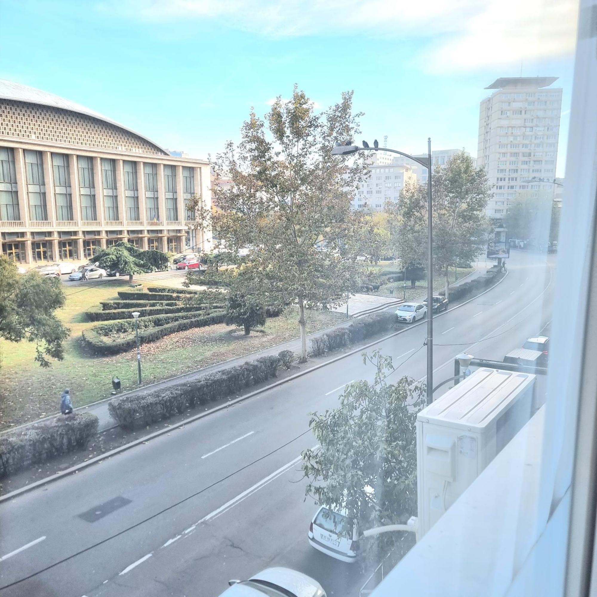 Chic Comfort 1Bdr With Landmark View - Concerthall Bucureşti Ngoại thất bức ảnh